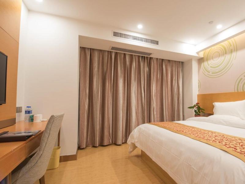 Greentree Inn Zhejiang Jiaxing Nanyang College Henglong Square Business Hotel Exterior photo